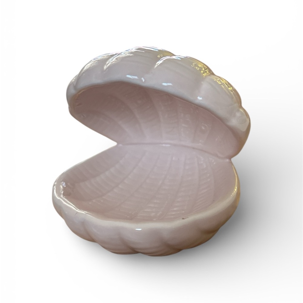 Pink Shell-Shaped Coastal Ceramic Trinket Dish